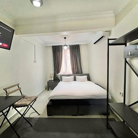 Mr Miller Suite Стамбул Екстер'єр фото